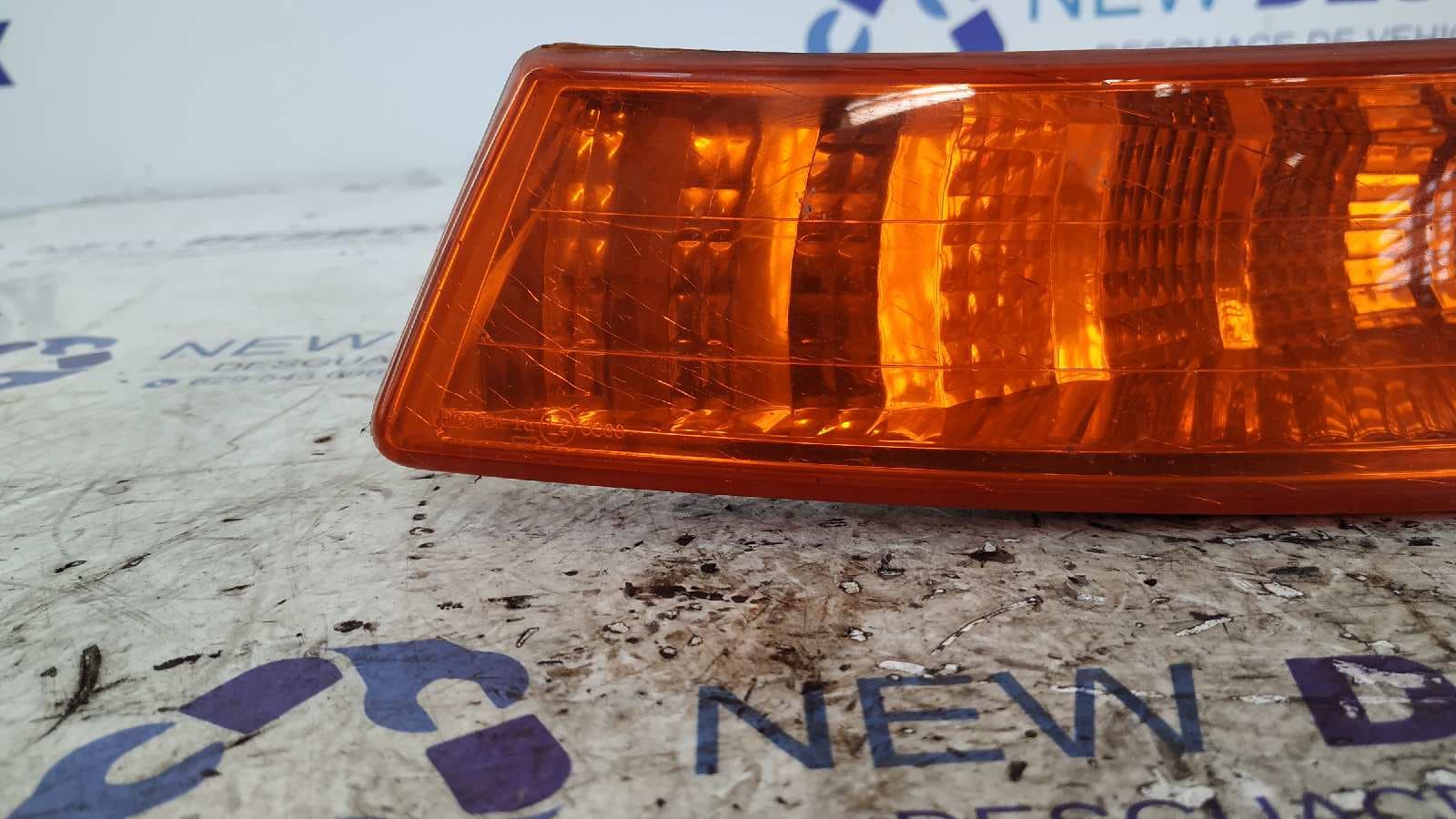 Recambio de PILOTO DELANTERO IZQUIERDO para RENAULT TRAFIC COMBI (AB 4.01) 6 - plazas (L2H1) acristalado parcial 2,9t   Combi largo F9QU7 referencia OEM IAM 8200007031   - BLANCO 7