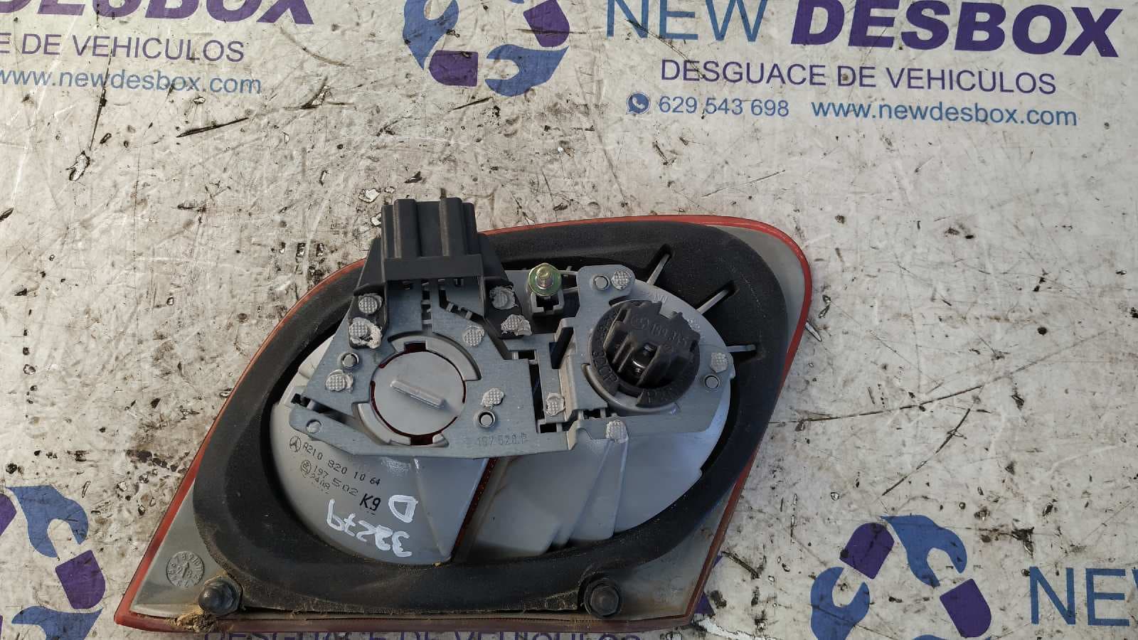 Recambio de PILOTO PORTON DERECHO para MERCEDES-BENZ CLASE E (W210) BERLINA DIESEL 3.0 Turbodiesel CAT 606962 referencia OEM IAM A2108201064   - VERDE 2