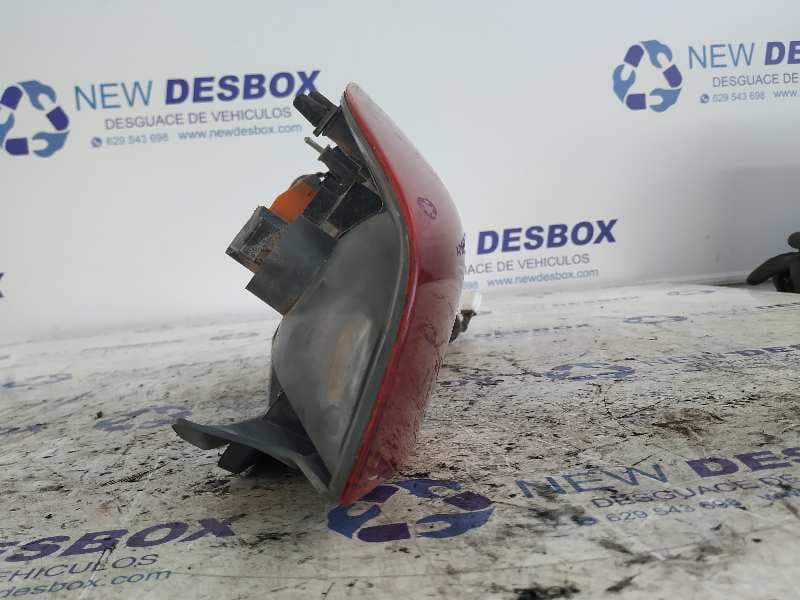 Recambio de PILOTO TRASERO DERECHO para MITSUBISHI SPACE STAR (DG0) 1.8 MPI CAT 4G93 referencia OEM IAM 287602   - BLANCO 2
