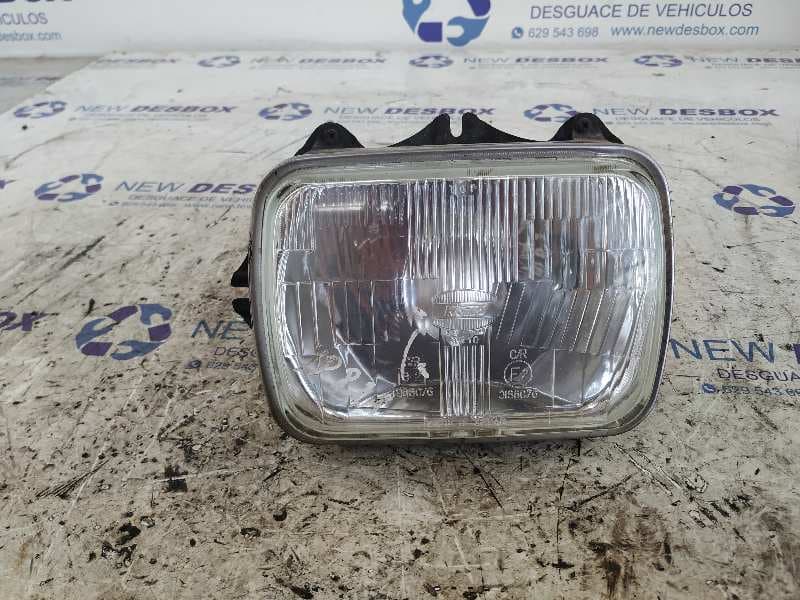 Recambio de FARO IZQUIERDO para MITSUBISHI L 300 (P00) Caja cerr. largo, Techo elev. 4D56 referencia OEM IAM 0188076 - BLANCO