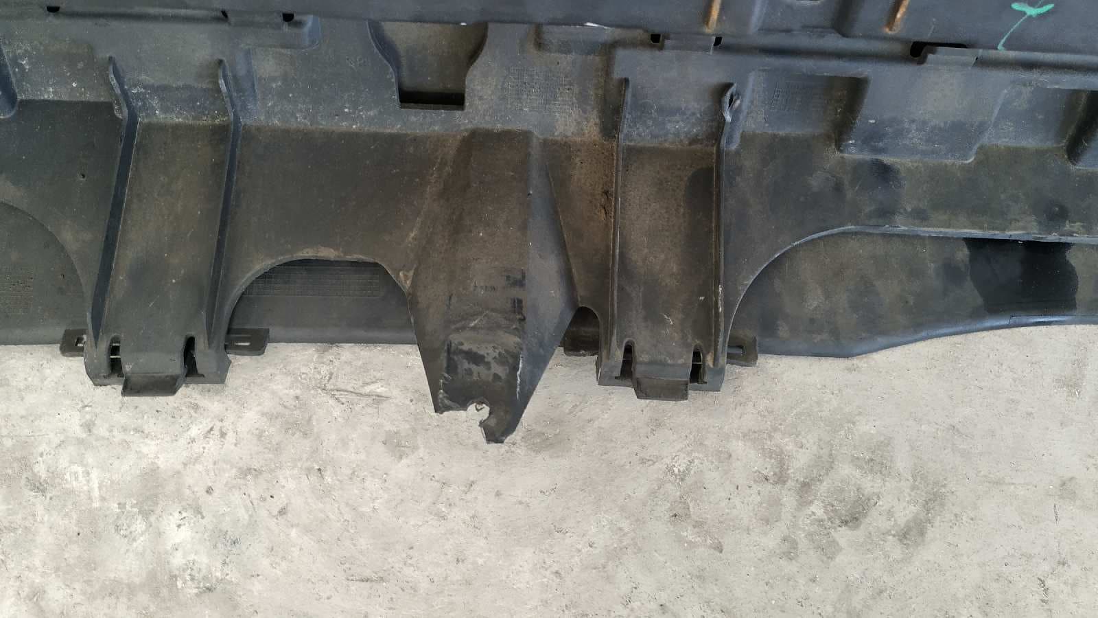Recambio de PARAGOLPES TRASERO para MERCEDES-BENZ SPRINTERII CAJA ABIERTA, DOBLE CAB. (DESDE 01.06) 2.1 CDI CAT referencia OEM IAM 7