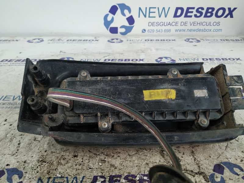 Recambio de PILOTO TRASERO DERECHO para CHRYSLER VOYAGER (ES) 2.5 CAT referencia OEM IAM    - GRANATE 4