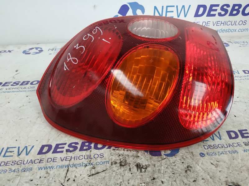 Recambio de PILOTO TRASERO IZQUIERDO para TOYOTA COROLLA (E11) 1.4 Linea Terra (3-ptas.) 4ZZFE referencia OEM IAM    - VERDE
