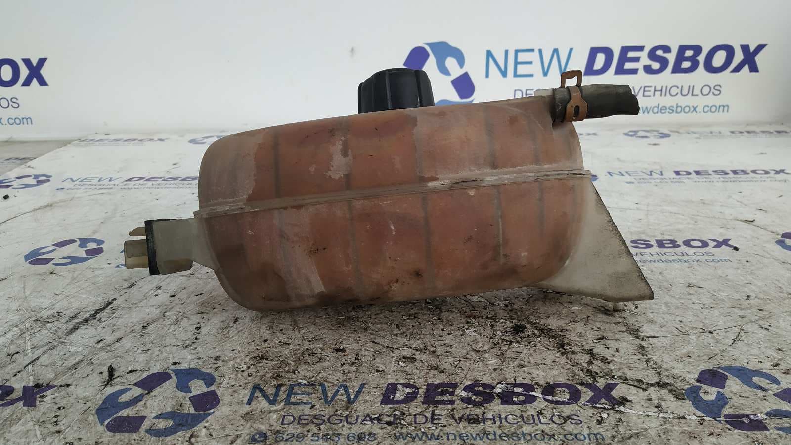 Recambio de DEPOSITO EXPANSION para RENAULT TRAFIC COMBI (AB 4.01) 6 - plazas (L2H1) acristalado parcial 2,9t   Combi largo F9QU7 referencia OEM IAM 7700312900   - BLANCO 6