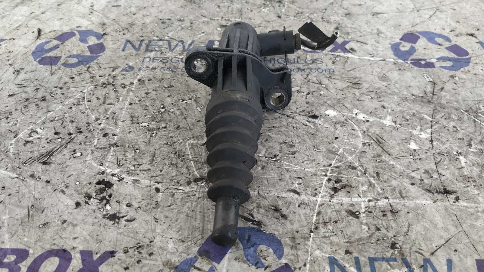 Recambio de BOMBIN EMBRAGUE para PEUGEOT BOXER CAJA CERR. TECHO ELEVADO (RS2850)(290/330)('02->) 2.0 HDI CAT RHV referencia OEM IAM 331568080   - BLANCO 3