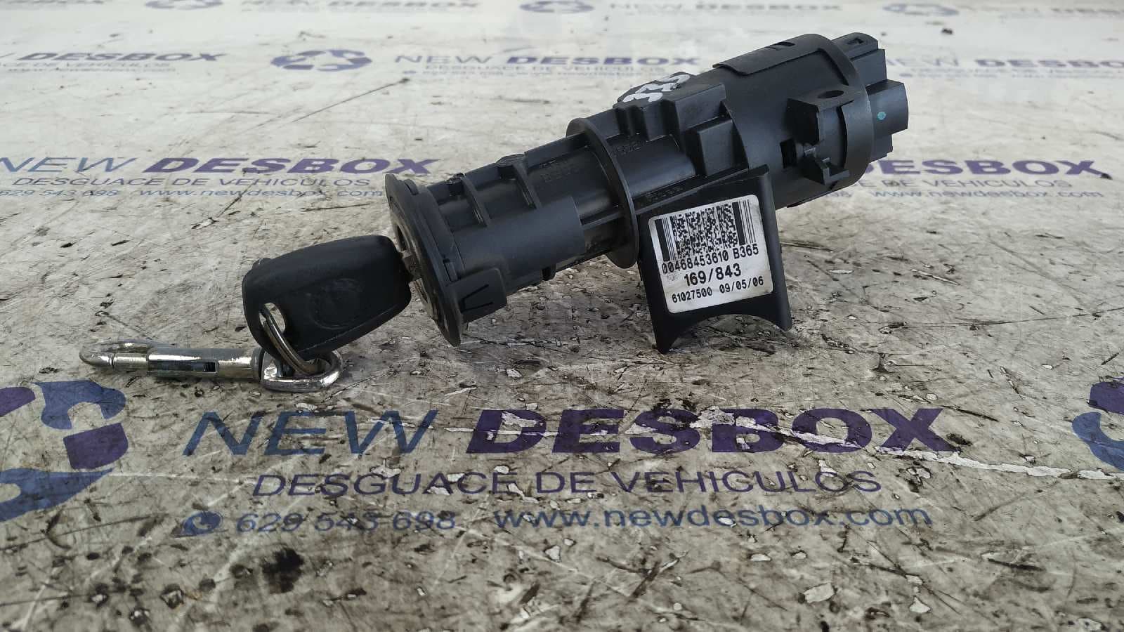 Recambio de CONMUTADOR DE ARRANQUE para FIAT PANDA (169) 1.3 16V JTD Dynamic 188A8000 referencia OEM IAM 61027500   - BLANCO