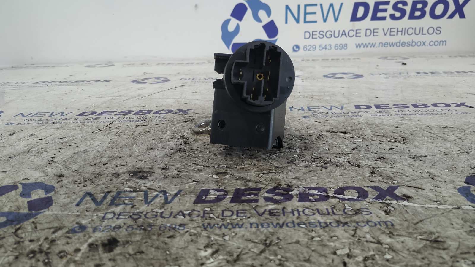 Recambio de CONMUTADOR DE ARRANQUE para FIAT PANDA (169) 1.3 16V JTD Dynamic 188A8000 referencia OEM IAM 61027500   - BLANCO 4