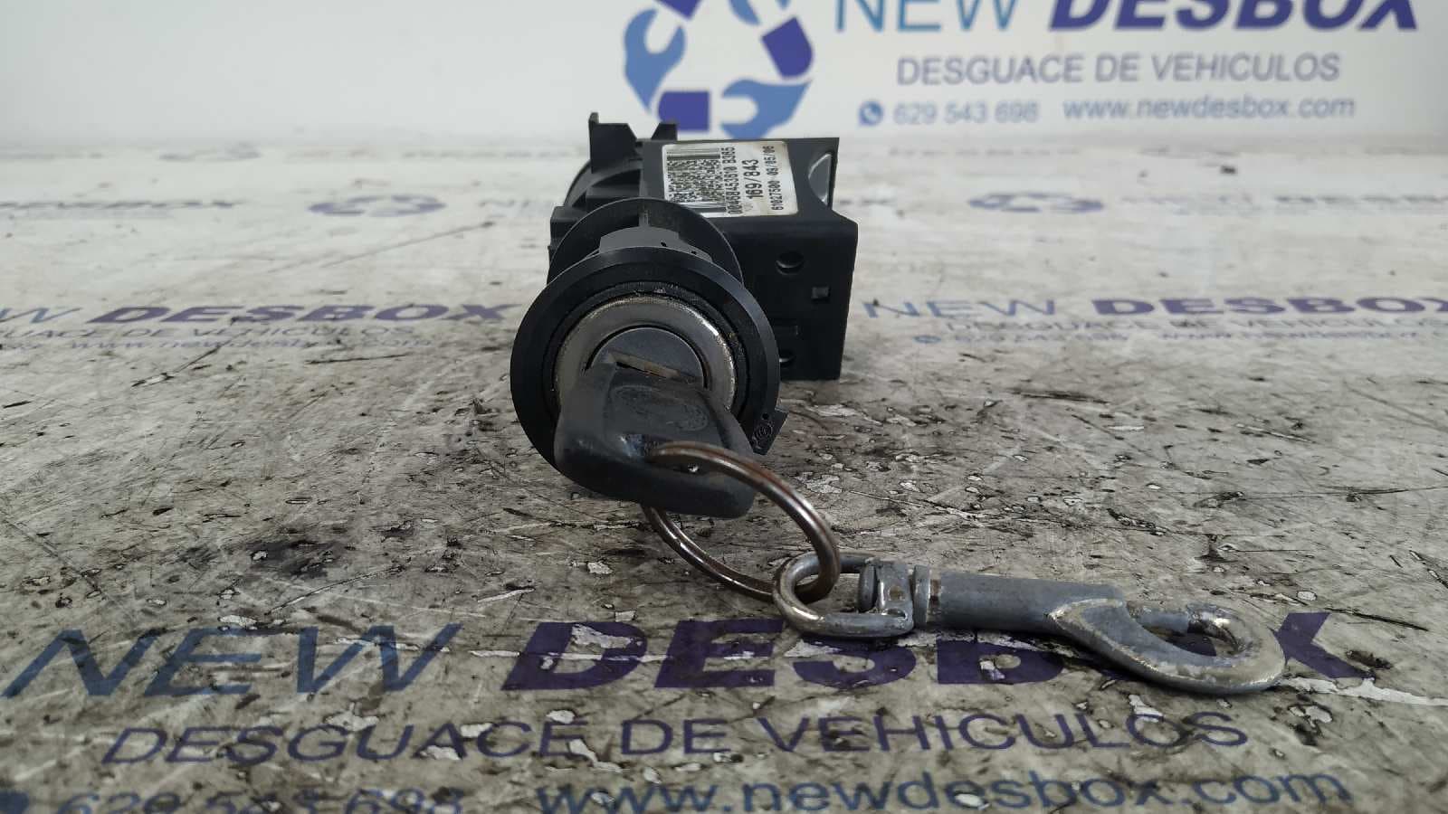 Recambio de CONMUTADOR DE ARRANQUE para FIAT PANDA (169) 1.3 16V JTD Dynamic 188A8000 referencia OEM IAM 61027500   - BLANCO 2