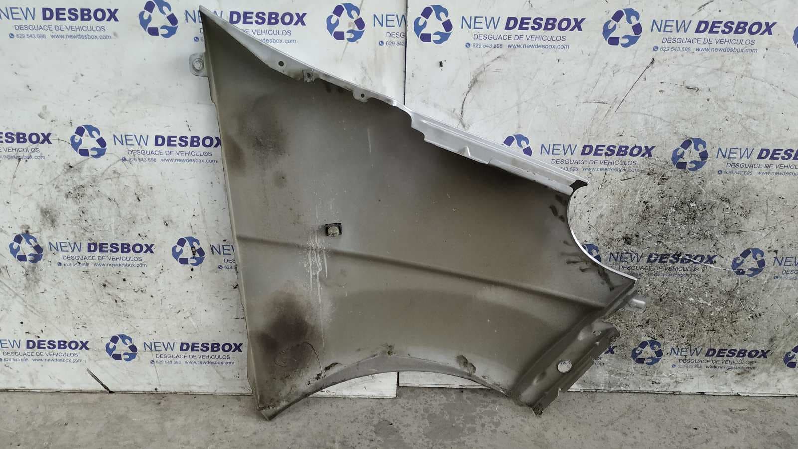 Recambio de ALETA DELANTERA IZQUIERDA para RENAULT TRAFIC COMBI (AB 4.01) F9QU7 referencia OEM IAM    - BLANCO 5