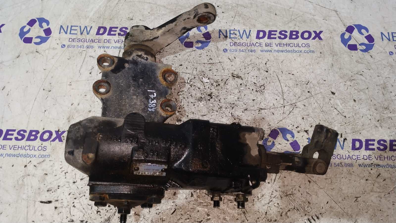 Recambio de CAJA DIRECCION para NISSAN TERRANO (WD21) 2.7 TD TD27T referencia OEM IAM 8054974209   - BLANCO
