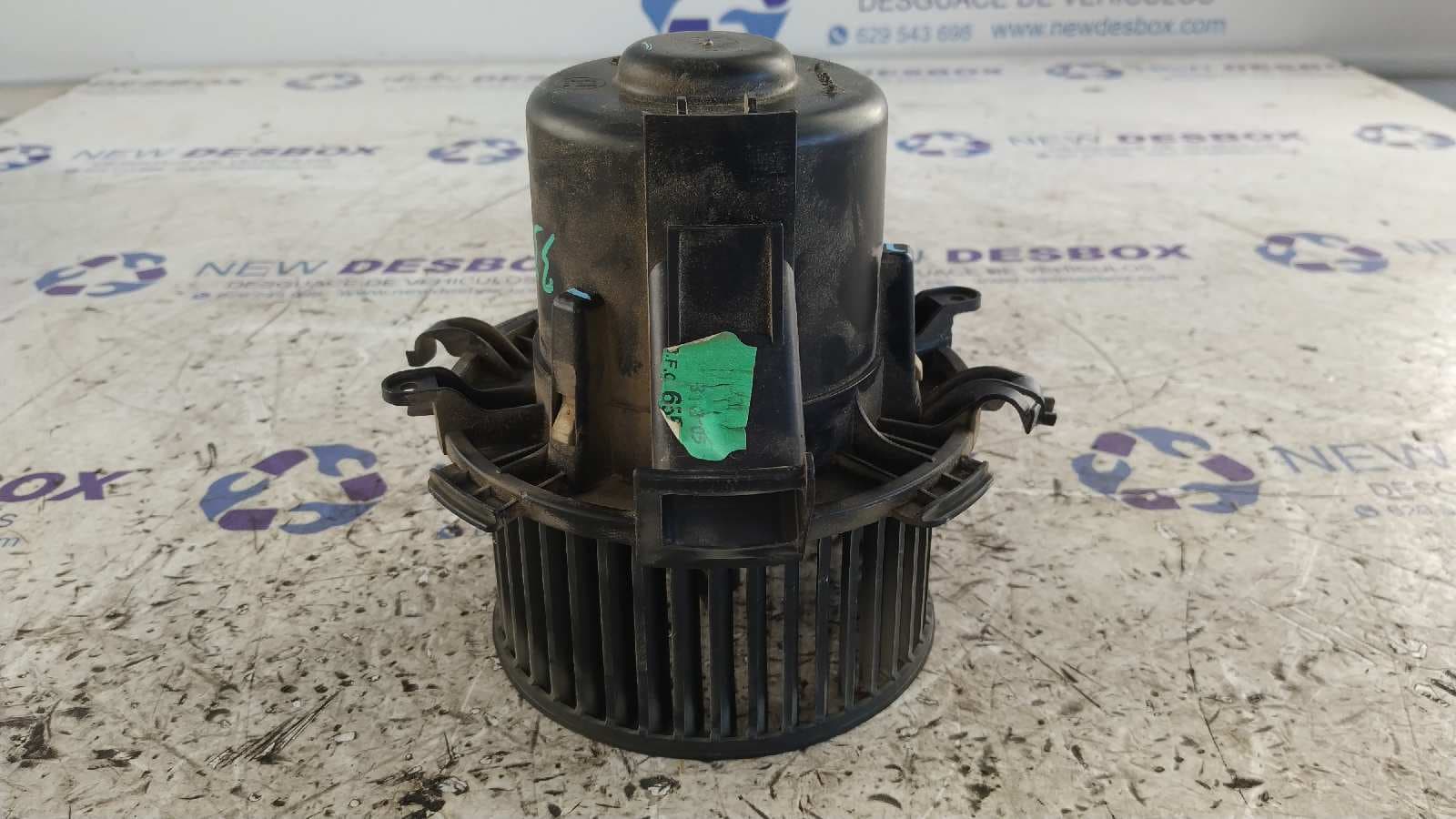 Recambio de MOTOR CALEFACCION para RENAULT MASTER II PH. 2 DOKA/PR. FGST Chasis  Batalla 3578 mm G9U754 referencia OEM IAM G4525   - NEGRO 4