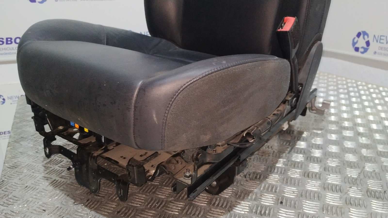 Recambio de ASIENTO DELANTERO DERECHO para LAND ROVER RANGE ROVER SPORT 276DT referencia OEM IAM    - NEGRO 5