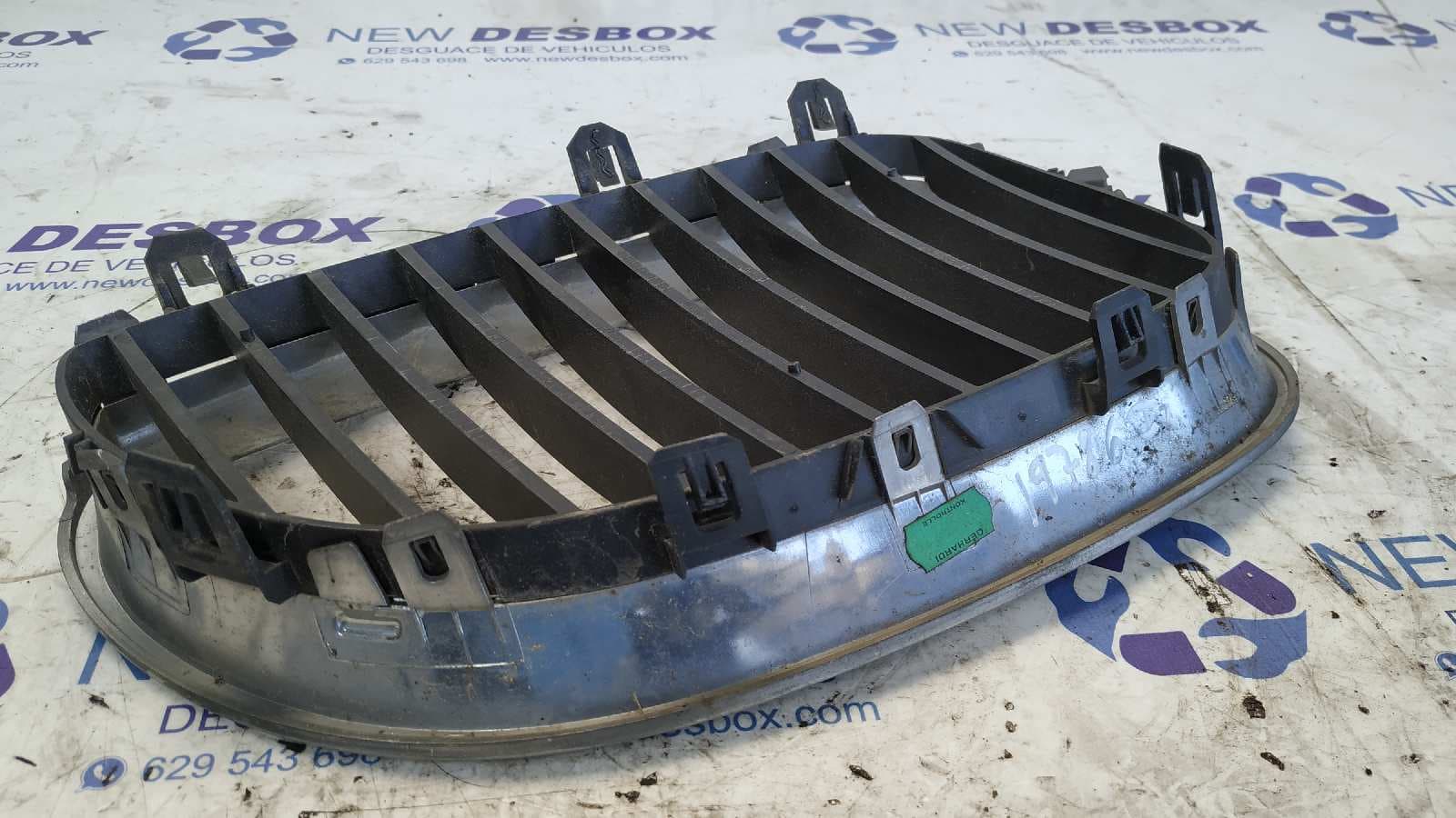 Recambio de REJILLA PARAGOLPES IZQUIERDA para BMW SERIE 5 BERLINA (E60) 530d N57306D2 referencia OEM IAM 51137065701   - GRIS 2