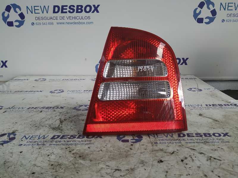 Recambio de PILOTO TRASERO DERECHO para SKODA OCTAVIA BERLINA (1U2) Ambiente AVV referencia OEM IAM 1U6945096   - GRIS