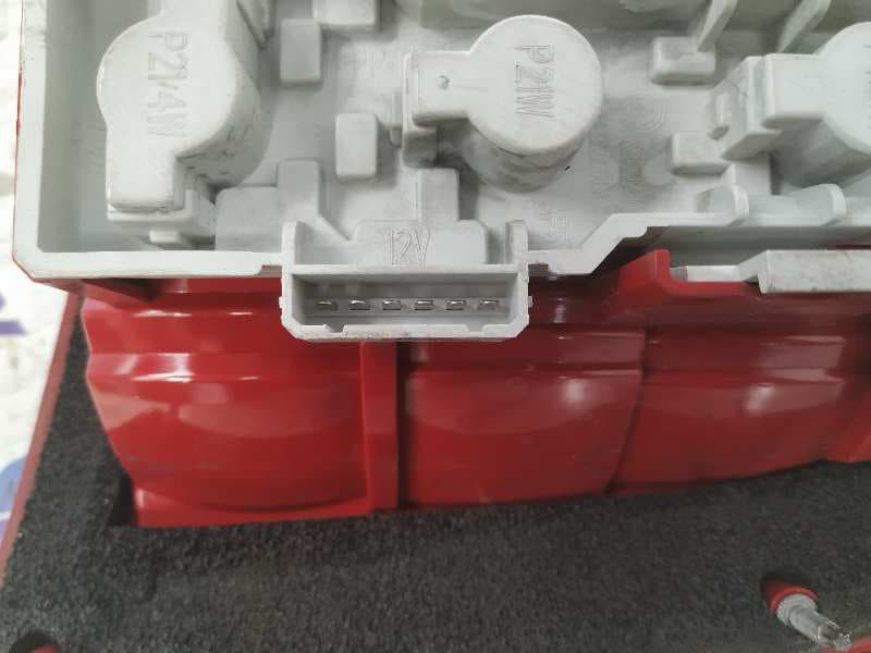 Recambio de PILOTO TRASERO IZQUIERDO para SKODA OCTAVIA BERLINA (1U2) Ambiente AVV referencia OEM IAM 1U6945257   - GRIS 4