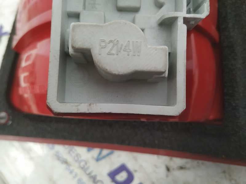Recambio de PILOTO TRASERO IZQUIERDO para SKODA OCTAVIA BERLINA (1U2) Ambiente AVV referencia OEM IAM 1U6945257   - GRIS 2