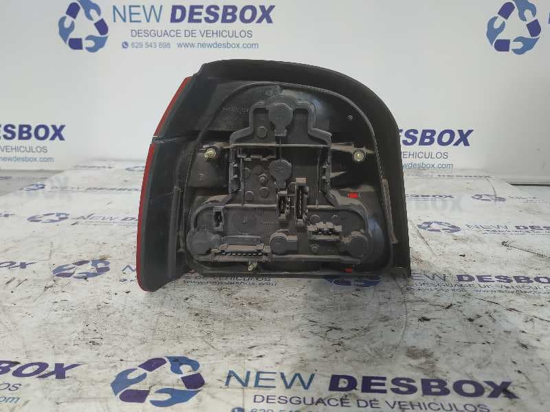 Recambio de PILOTO TRASERO DERECHO para VOLKSWAGEN GOLF III BERLINA (1H1) CL AEX referencia OEM IAM 1H6945112   - ROJO 2