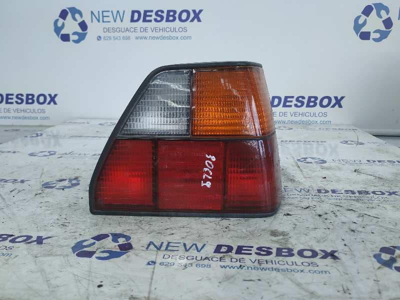 Recambio de PILOTO TRASERO DERECHO para VOLKSWAGEN GOLF II (191/193) 1.8 GU referencia OEM IAM 191945112A   - NEGRO