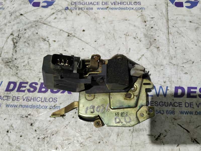 Recambio de CERRADURA PUERTA DELANTERA DERECHA para BMW SERIE 5 BERLINA (E34) 525i (141kW) M50B25 referencia OEM IAM 67111387726   - BLANCO 4