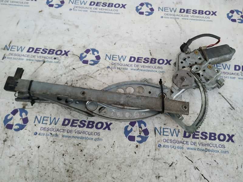 Recambio de ELEVALUNAS DELANTERO DERECHO para VOLKSWAGEN PASSAT BERLINA (312) CL PB referencia OEM IAM    - BLANCO 3
