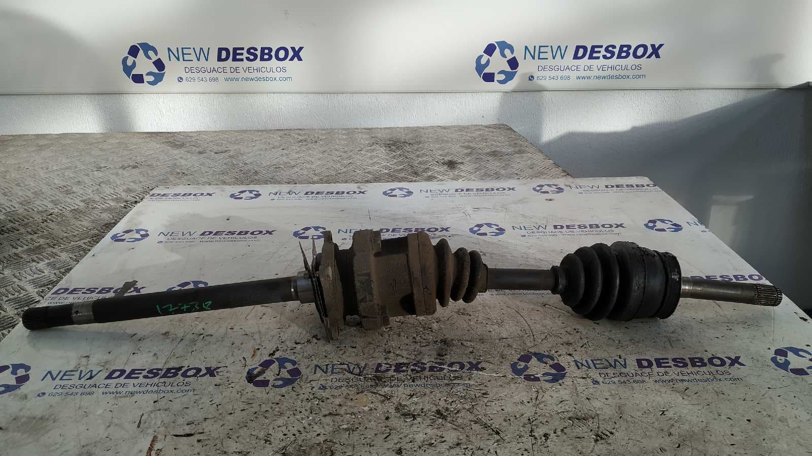 Recambio de TRANSMISION DELANTERA DERECHA para CHRYSLER VOYAGER (GS) 2.5 Turbodiesel ENC referencia OEM IAM    - NEGRO