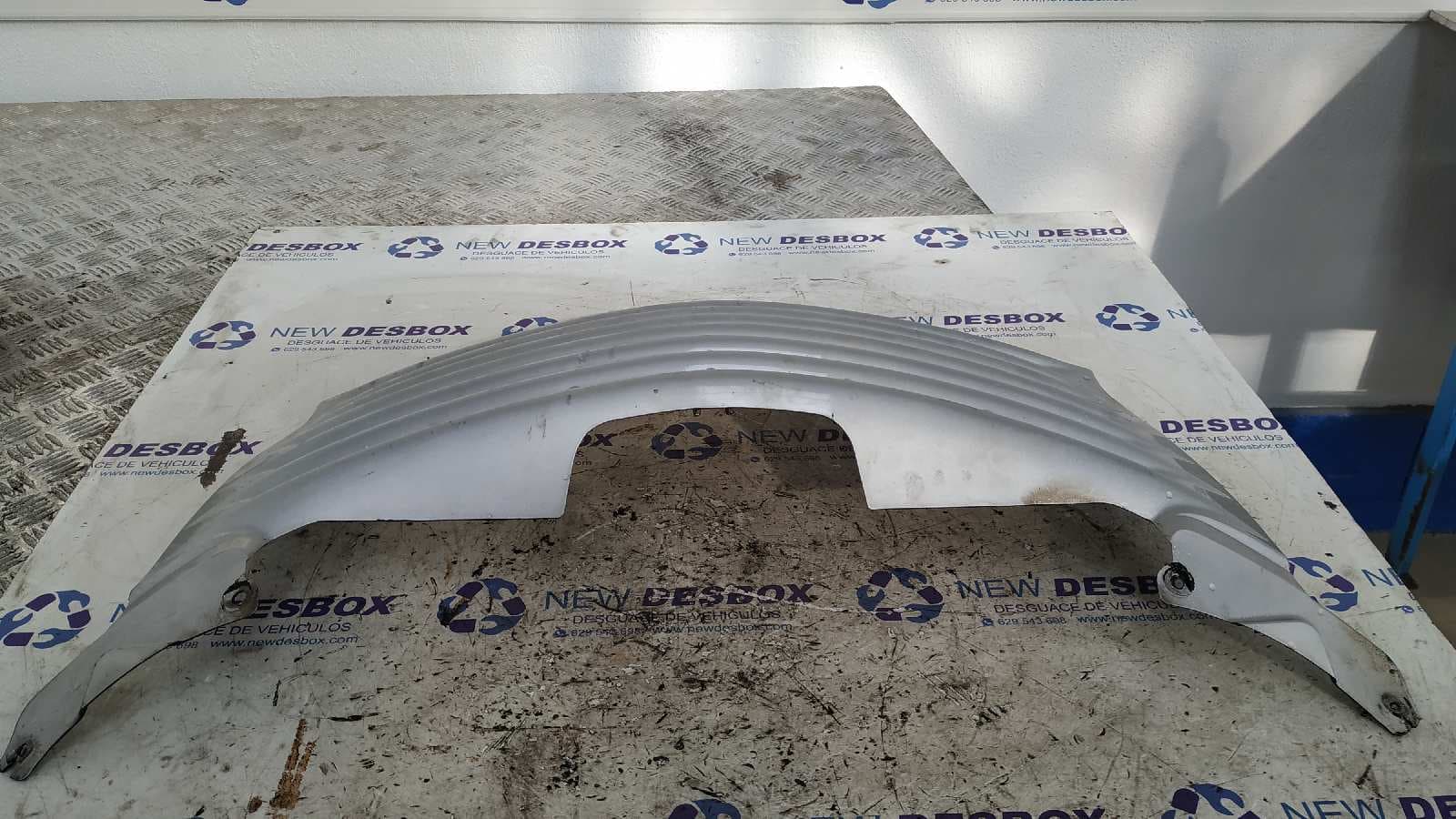 Recambio de REJILLA DELANTERA para CHRYSLER PT CRUISER (PT) 2.0 Classic ECC referencia OEM IAM    - AZUL 3