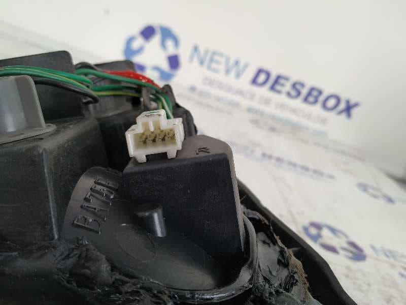 Recambio de PILOTO TRASERO DERECHO para NISSAN ALMERA (N15) Ambiente (1998) GA16DE referencia OEM IAM BA75EB18   - AZUL 3
