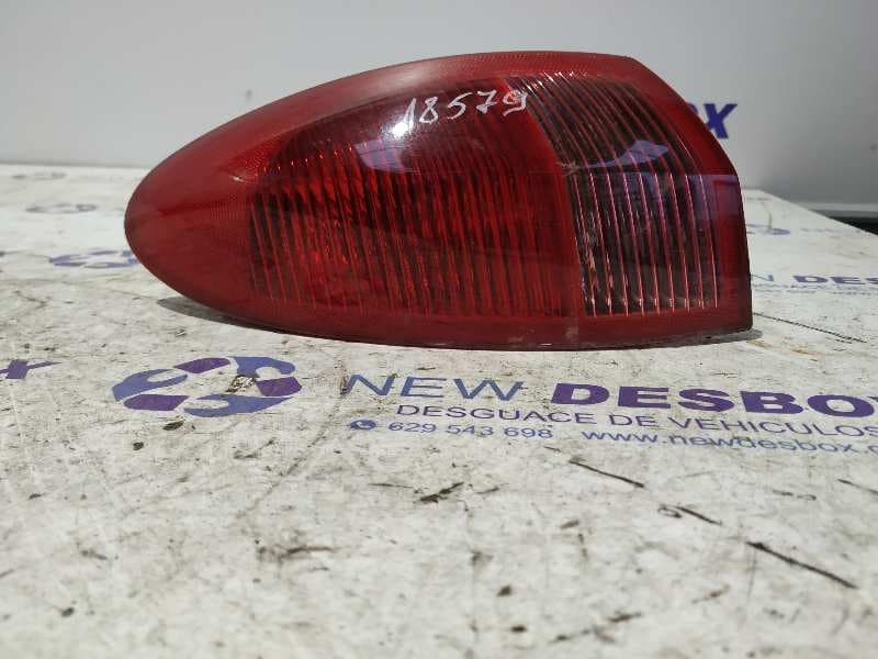 Recambio de PILOTO TRASERO IZQUIERDO para ALFA ROMEO 147 (190) 1.9 JTD Distinctive 937A2000 referencia OEM IAM 0046556346   - VERDE