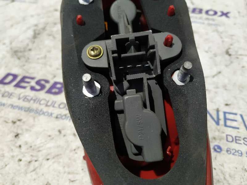 Recambio de PILOTO TRASERO IZQUIERDO para ALFA ROMEO 147 (190) 1.9 JTD Distinctive 937A2000 referencia OEM IAM 0046556346   - VERDE 3