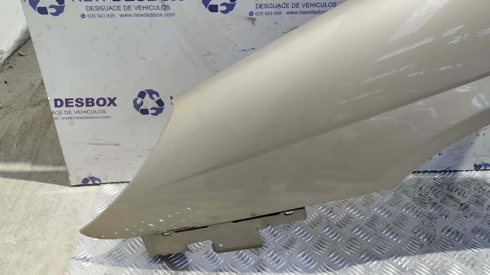 Recambio de ALETA DELANTERA IZQUIERDA para CITROEN C5 BERLINA 4HXDW12TED4FAP referencia OEM IAM    - DORADO 2