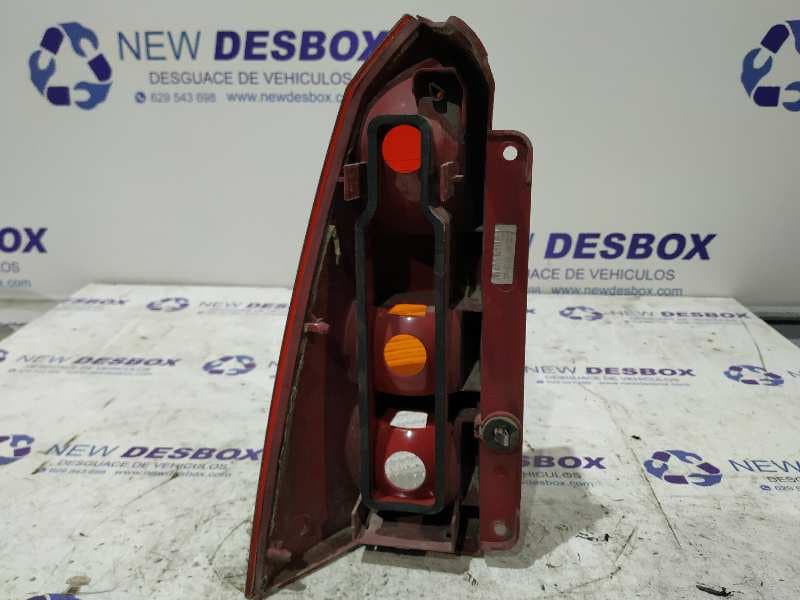 Recambio de PILOTO TRASERO DERECHO para FORD FOCUS TURNIER (CAK) Ambiente C9DA referencia OEM IAM XS4X13404EC   - GRIS 2