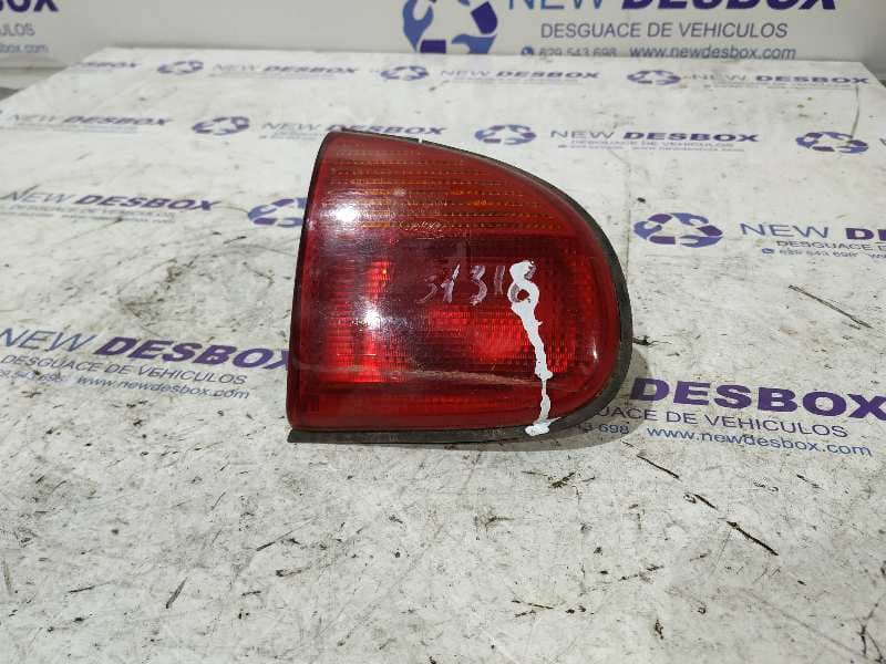 Recambio de PILOTO PORTON IZQUIERDO para FORD ESCORT BERLINA/TURNIER 1.8 Diesel RTF referencia OEM IAM 93AG15K258   - BLANCO