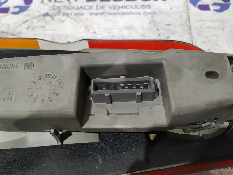 Recambio de PILOTO TRASERO DERECHO para FORD ESCORT BERL./TURNIER Atlanta Berlina RFD referencia OEM IAM 91AG13A602   - VERDE 2