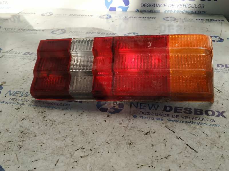 Recambio de PILOTO TRASERO DERECHO para FORD ESCORT BERL./TURNIER 1.8 Diesel CAT LTA referencia OEM IAM 81AG13N004BA   - GRIS