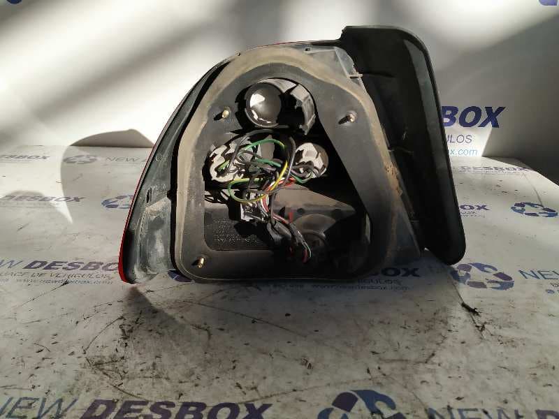 Recambio de PILOTO TRASERO DERECHO para HONDA CIVIC BERLINA (EG/EH) 1.5 CAT D15Z3 referencia OEM IAM    - AZUL 2