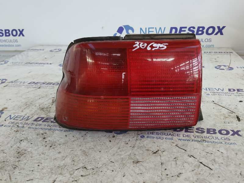 Recambio de PILOTO TRASERO IZQUIERDO para FORD ESCORT BERLINA/TURNIER Bravo Lim. RFS referencia OEM IAM 93AG13N004BA   - AZUL
