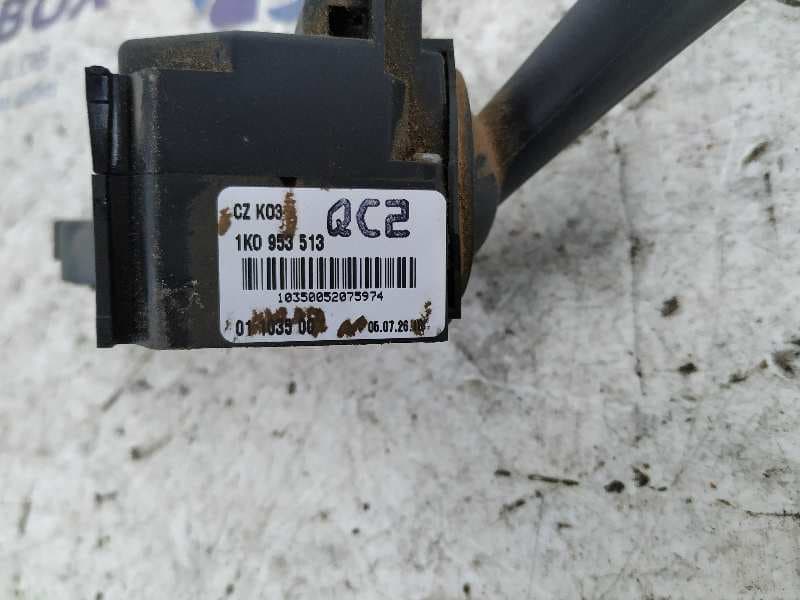 Recambio de MANDO INTERMITENTES para VOLKSWAGEN CADDY KA/KB (2K) 1.9 TDI BLS referencia OEM IAM 01103500   - BLANCO 2