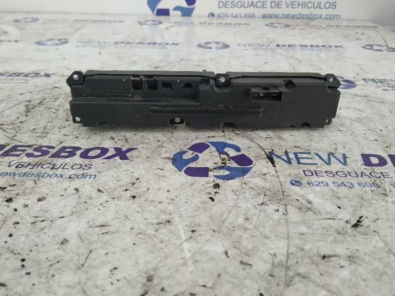 Recambio de WARNING para MERCEDES-BENZ CLASE C (W203) SPORTCOUPE 2.2 CDI CAT 611962    referencia OEM IAM 2038217558   - BLANCO 2