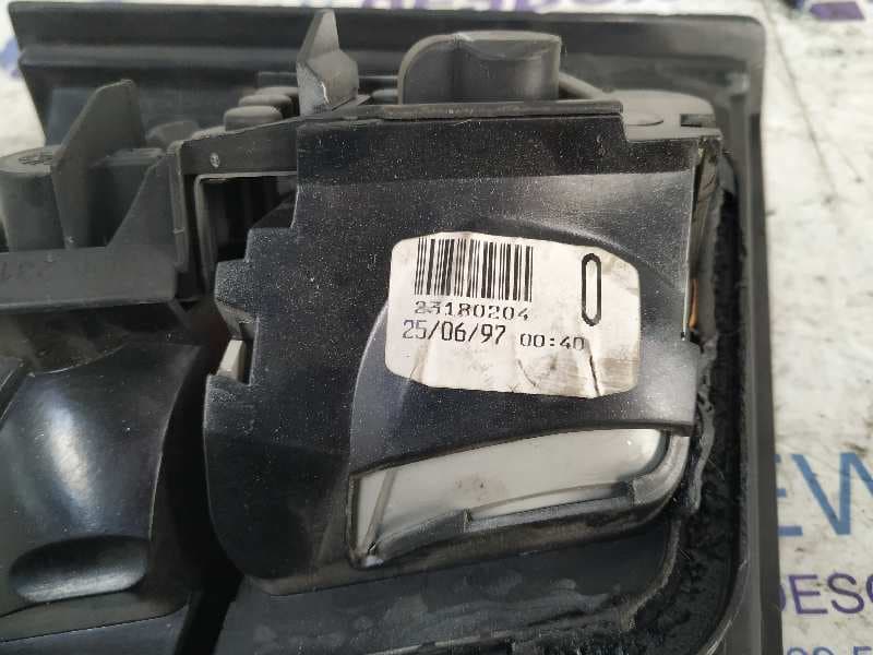 Recambio de PILOTO PORTON DERECHO para NISSAN PRIMERA BERL./FAMILIAR (P10/W10) 1.6 16V CAT GA16DS referencia OEM IAM 23180204   - PLATA 3