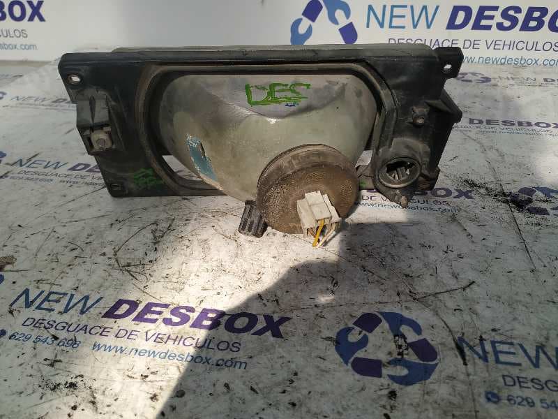 Recambio de FARO DERECHO para VOLKSWAGEN POLO (801/803) Boulevard Berlina AAU referencia OEM IAM 9GH11696601   - ROJO 4