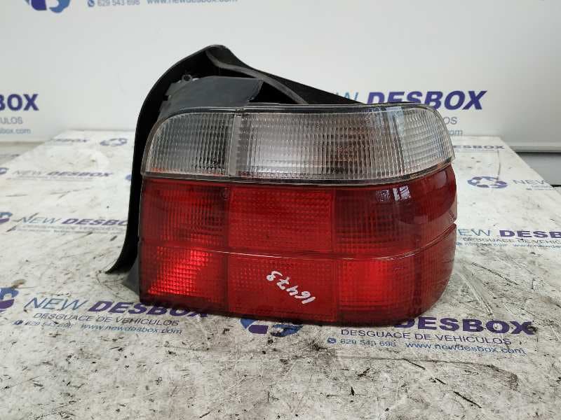 Recambio de PILOTO TRASERO DERECHO para BMW SERIE 3 BERLINA (E36) 1.7 Turbodiesel CAT M41D18INTER referencia OEM IAM    - VERDE