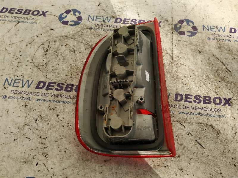 Recambio de PILOTO TRASERO DERECHO para OPEL CORSA B City X17D4EE1 referencia OEM IAM 1726048   - BLANCO 2