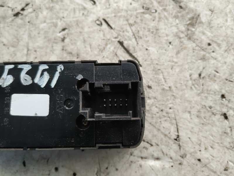 Recambio de MANDO ELEVALUNAS DELANTERO IZQUIERDO para OPEL VECTRA C BERLINA Comfort Y20DTH referencia OEM IAM 687833988   - AZUL GRIS 4