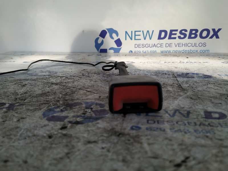 Recambio de PRETENSOR AIRBAG IZQUIERDO para FORD TRANSIT CONNECT XVGA referencia OEM IAM 623039300A   - BLANCO 4