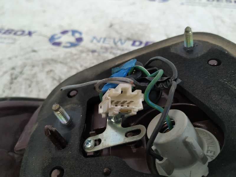 Recambio de PILOTO TRASERO DERECHO para MITSUBISHI GALANT BERLINA (E50) 2.0 CAT 4G63SOHC8V referencia OEM IAM    - VERDE 2