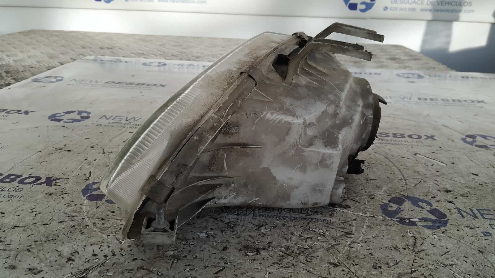 Recambio de FARO DERECHO para HONDA CIVIC BERLINA (EG/EH) referencia OEM IAM 6619 6
