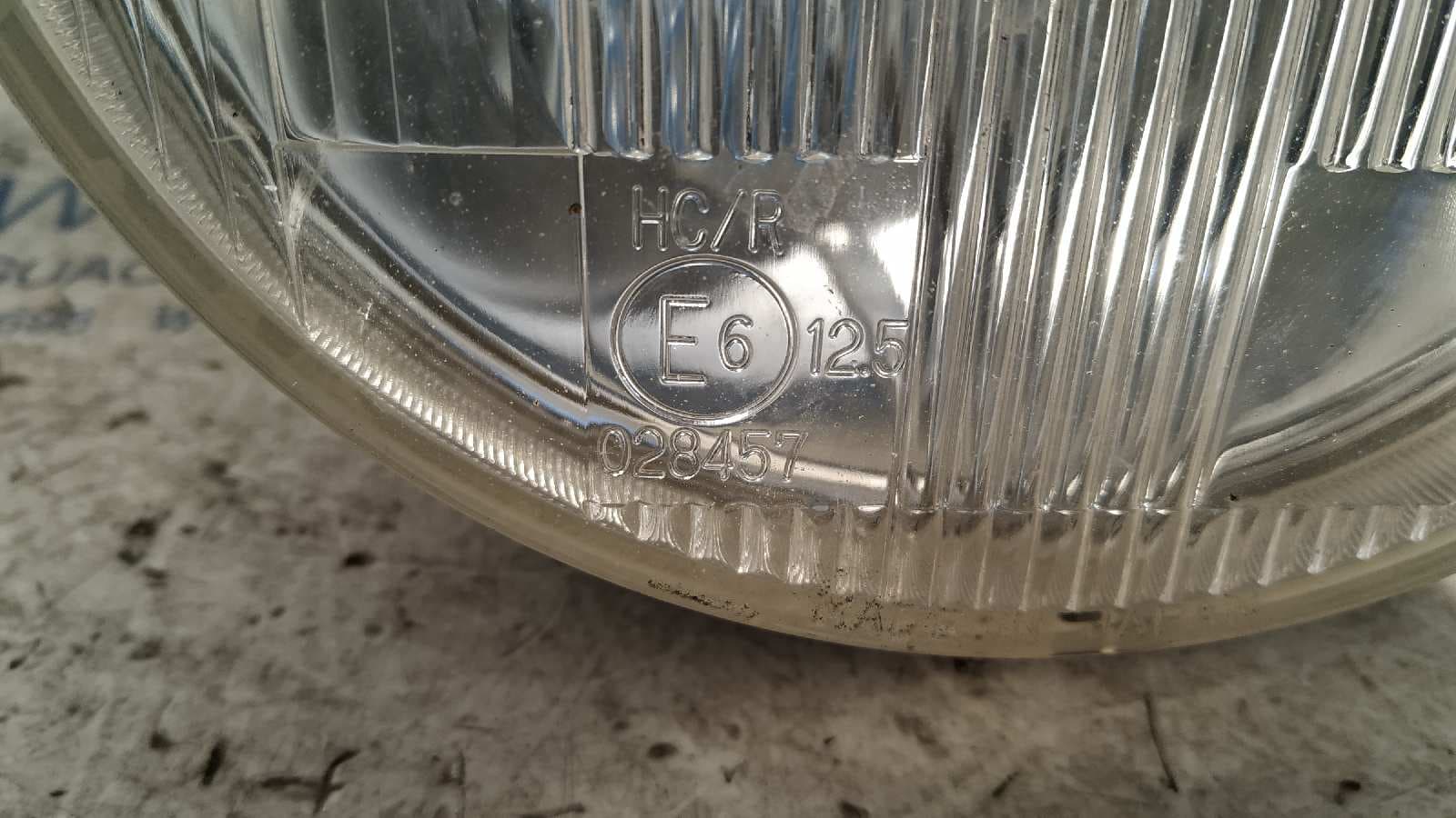 Recambio de FARO DERECHO para MITSUBISHI MONTERO (L040) referencia OEM IAM 028457 4
