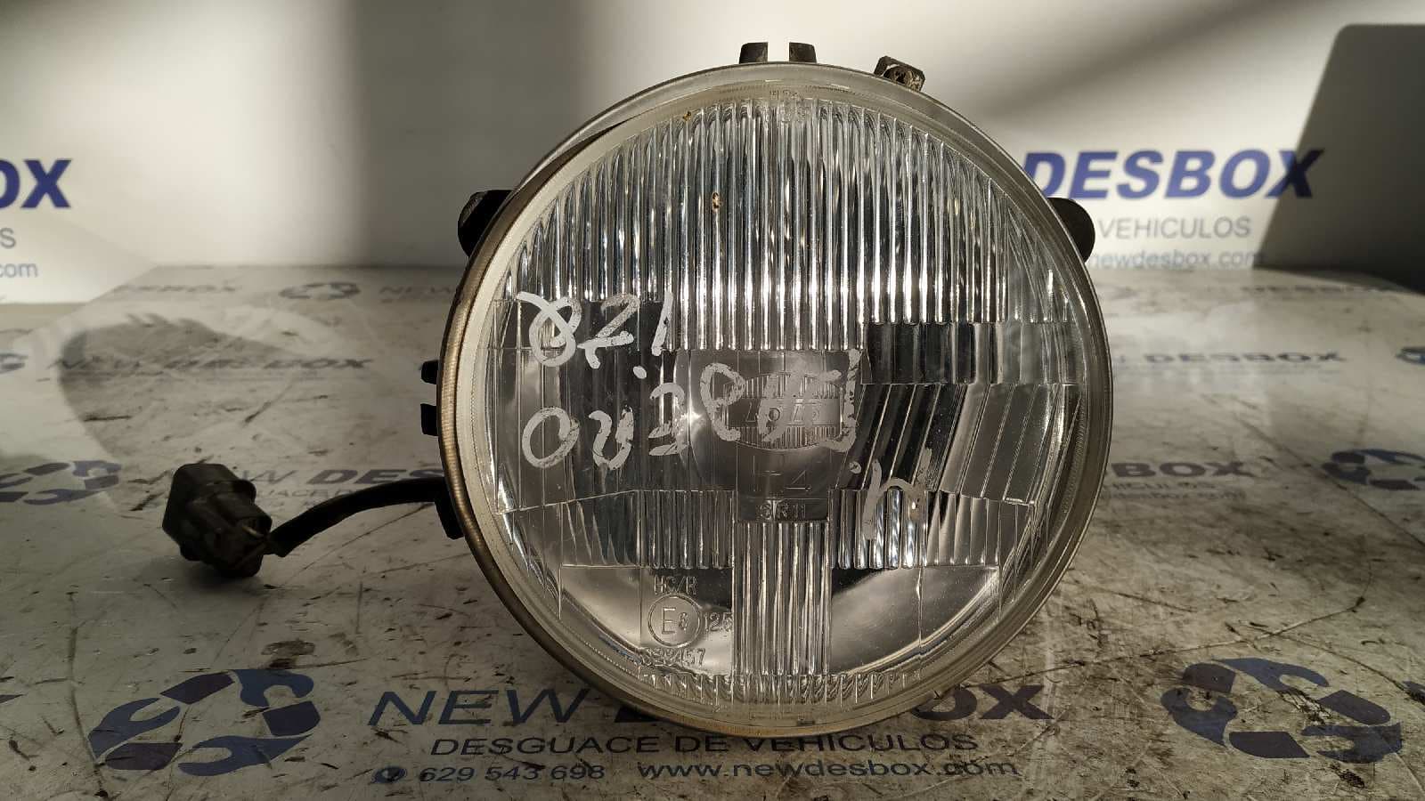 Recambio de FARO IZQUIERDO para MITSUBISHI MONTERO (L040) referencia OEM IAM 028457