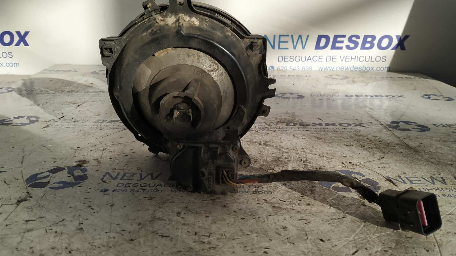 Recambio de FARO IZQUIERDO para MITSUBISHI MONTERO (L040) referencia OEM IAM 028457 4