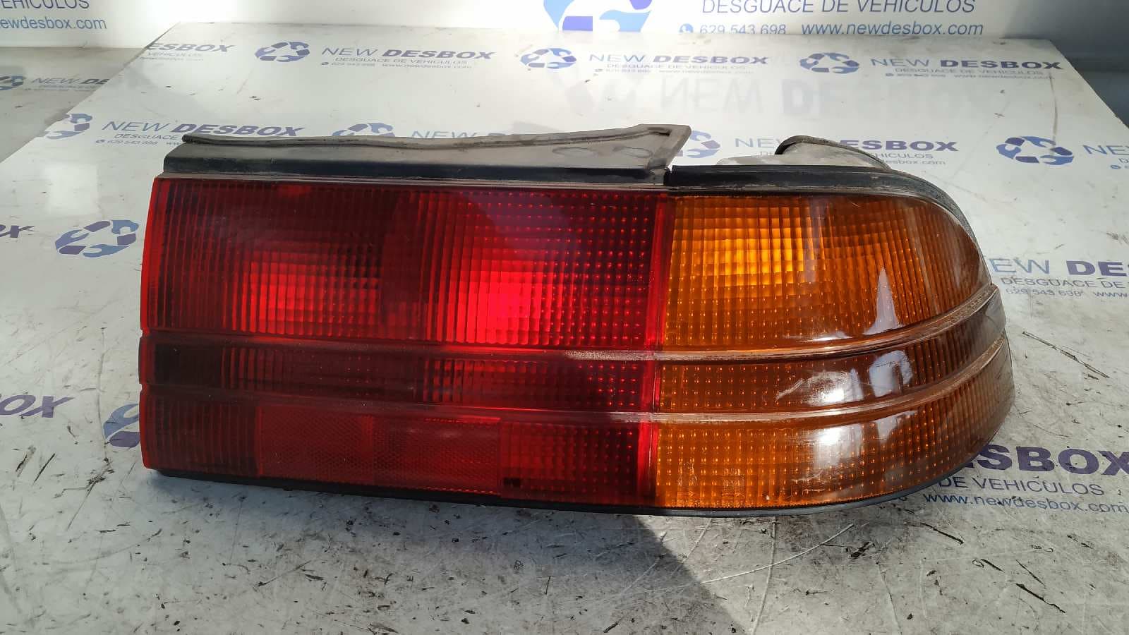 Recambio de PILOTO TRASERO DERECHO para MITSUBISHI ECLIPSE (D20) referencia OEM IAM 0438554